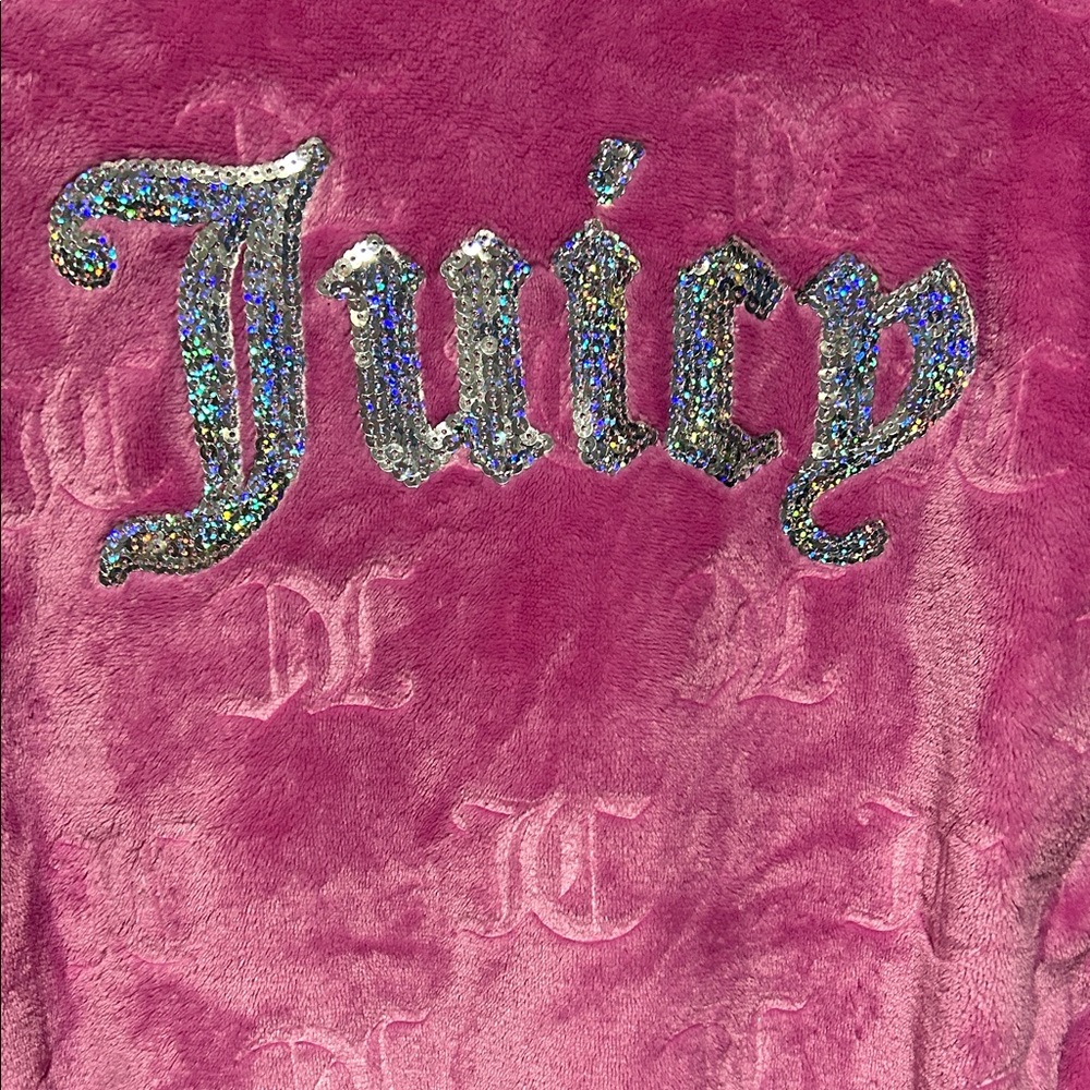 Juicy Couture Plush  wrap Robe with Sparkling Logo - Picture 2 of 6